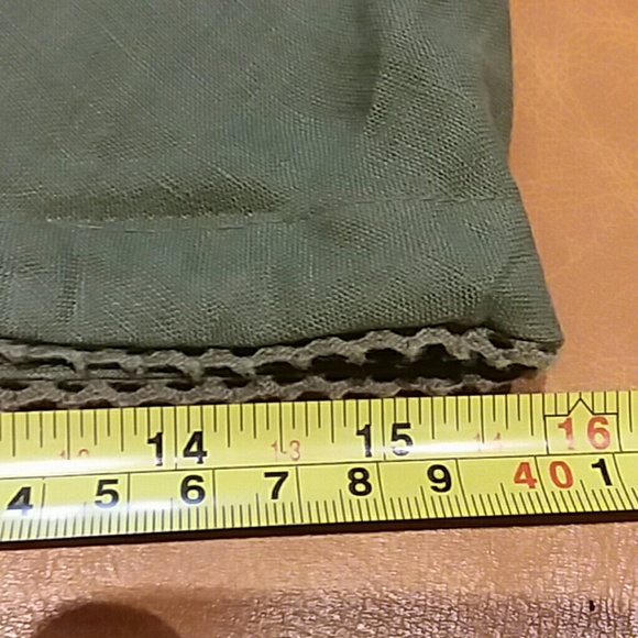 Chic Green Midi Skirt with Flared Hem - Picture 6 of 6